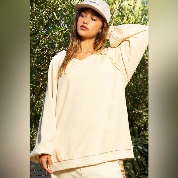 409. POL Women's Cream Long Sleeve Criss Cross Open Back Crewneck NEW - Picture 4 of 10